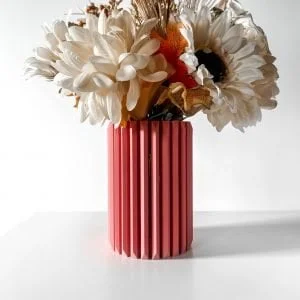 The Teris Vase: A Touch of Modern Elegance for Your Botanical Dreams