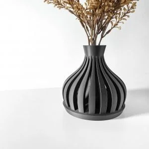 The Luni Short Vase: A Touch of Modern Elegance for Your Botanical Dreams