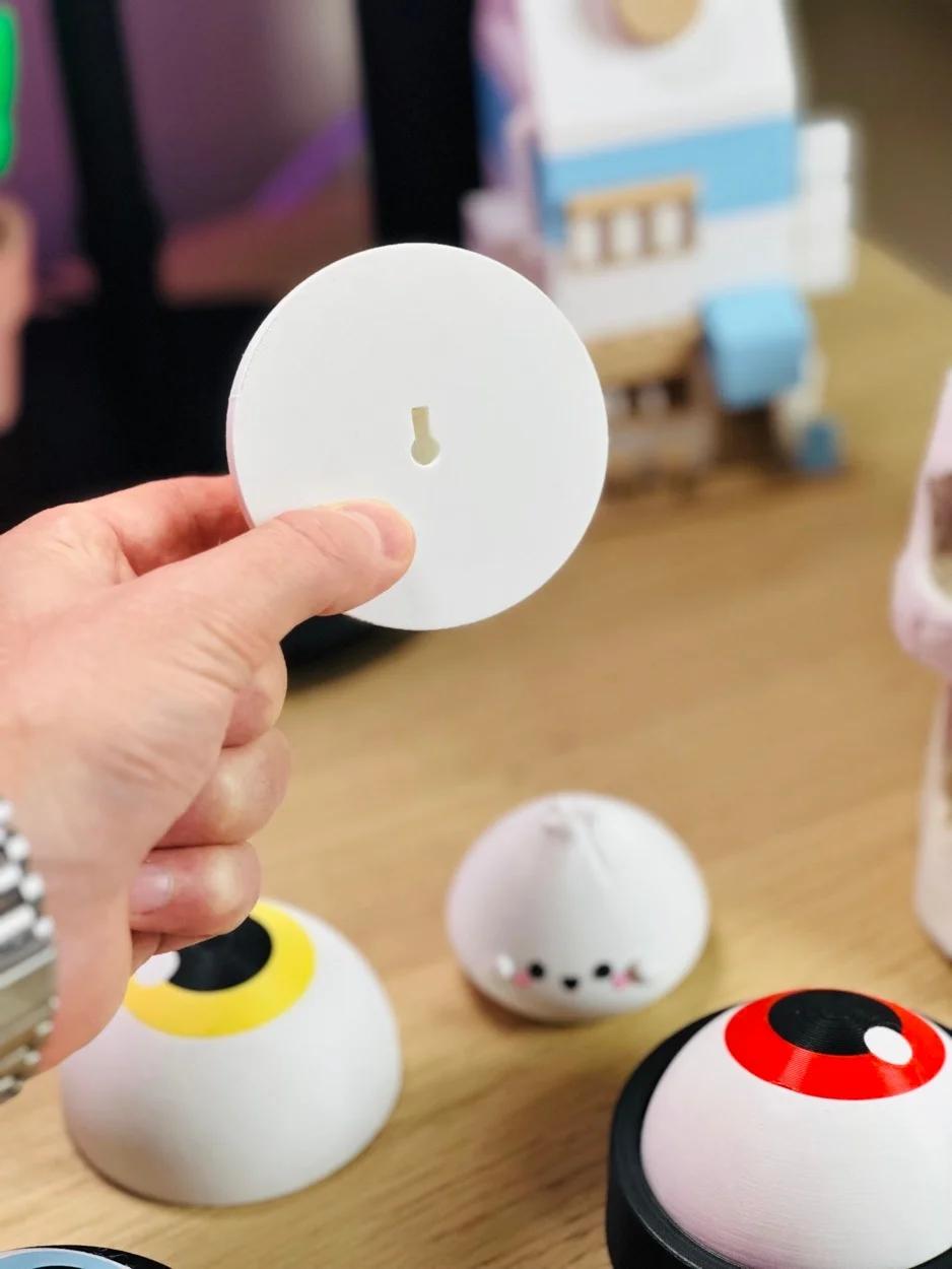 E8EC822E-4CC3-4B50-BCDE-90D9AEBB4F0F_L0_001